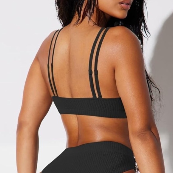 Nwt black large bikini top removable pads adjustable straps - Picture 3 of 5